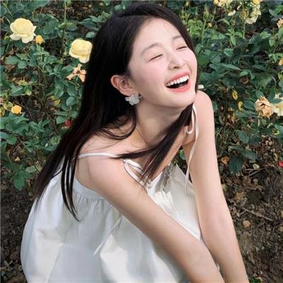 芒果和红色轮椅